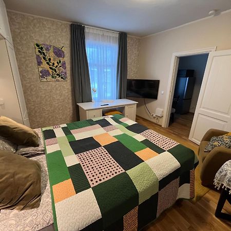 Karlovaidyll 7 - Homey Apartment With Free Parking! タルトゥ エクステリア 写真