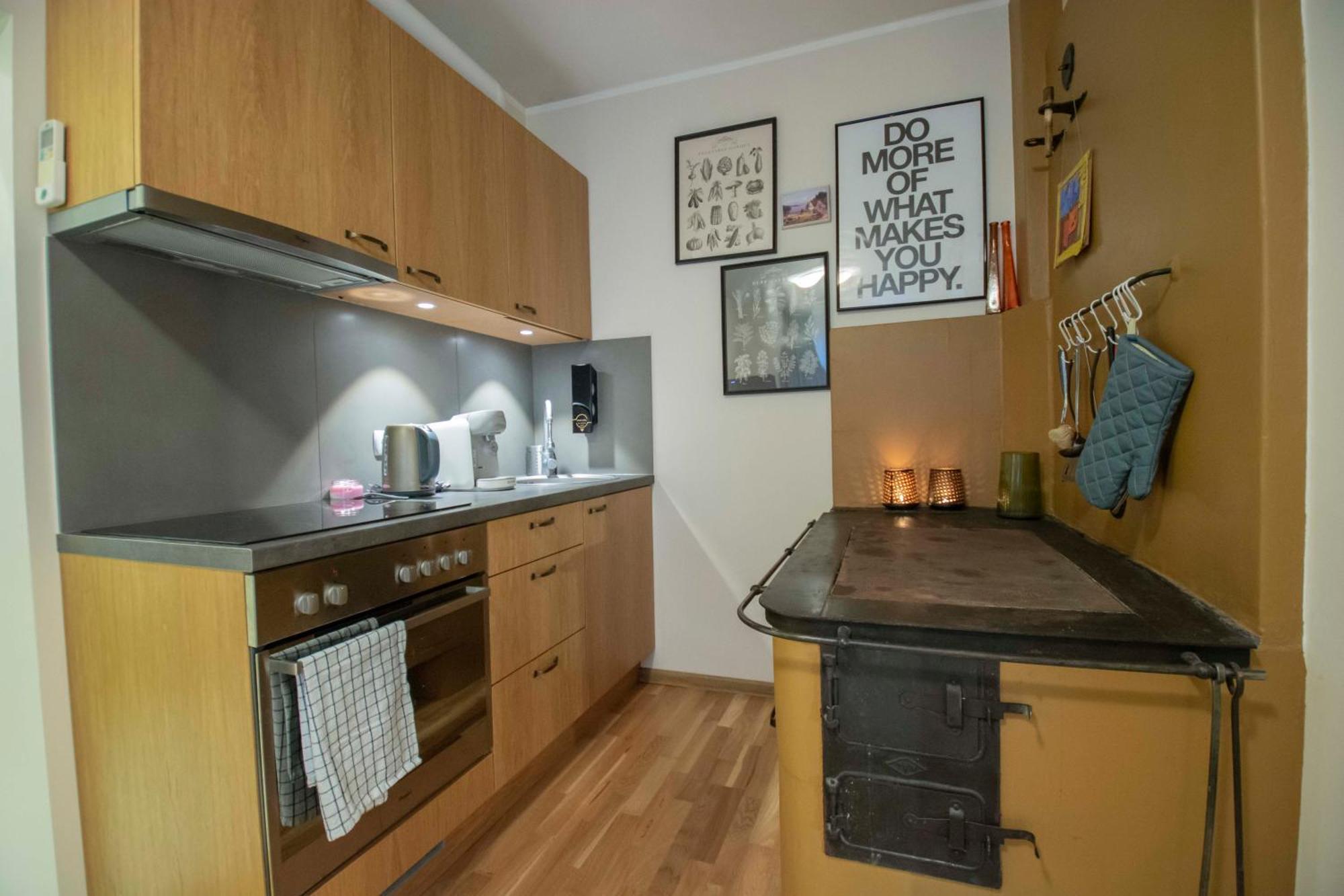 Karlovaidyll 7 - Homey Apartment With Free Parking! タルトゥ エクステリア 写真