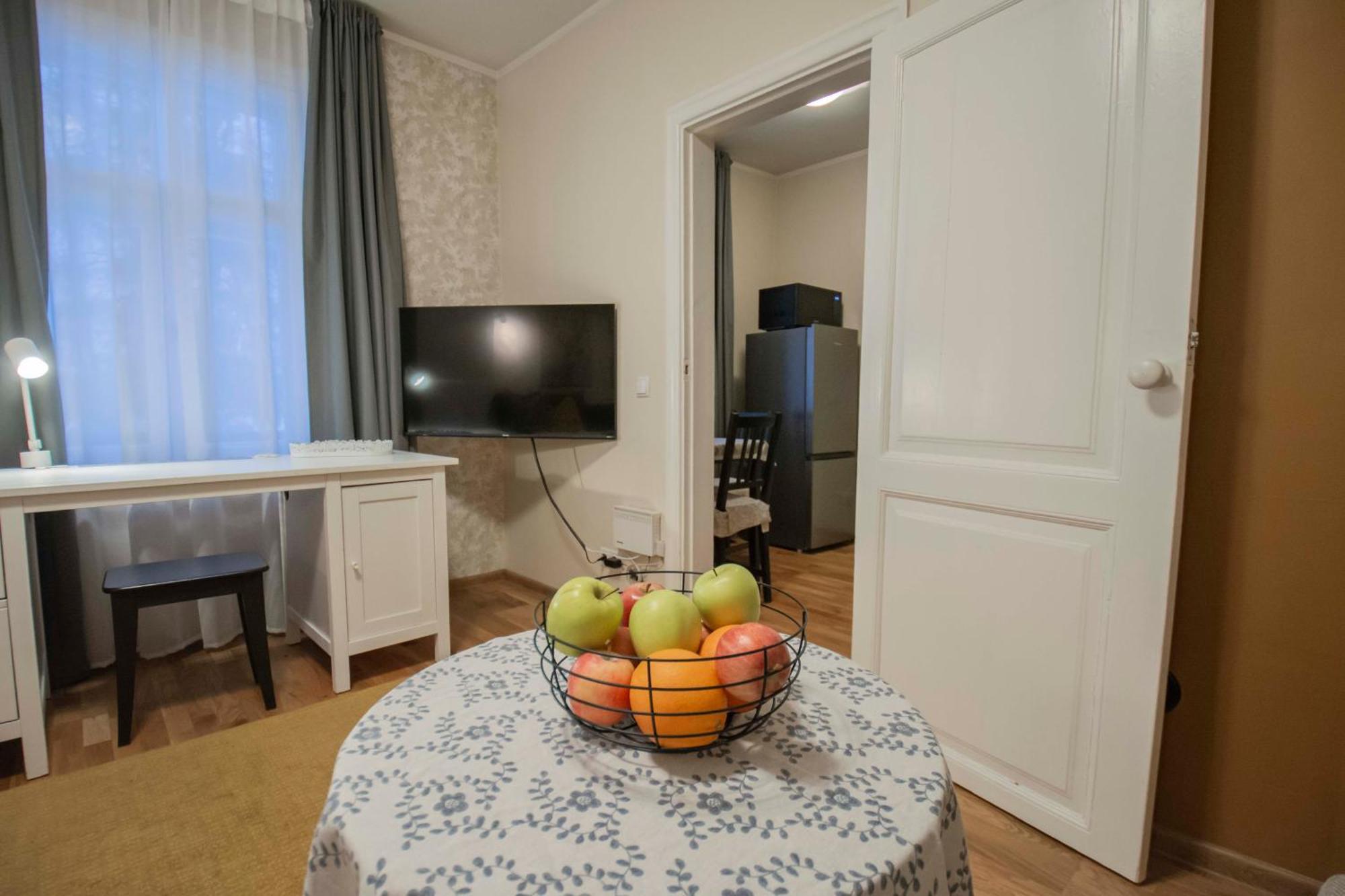 Karlovaidyll 7 - Homey Apartment With Free Parking! タルトゥ エクステリア 写真